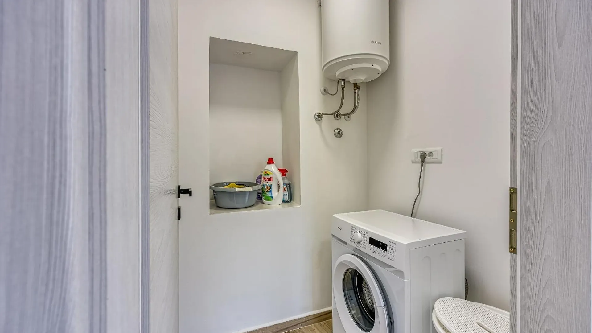 Apartment City Center Oasis - Private Parking Pula