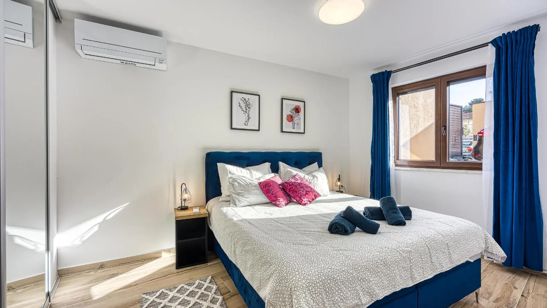 City Center Oasis - Private Parking Pula 0*,